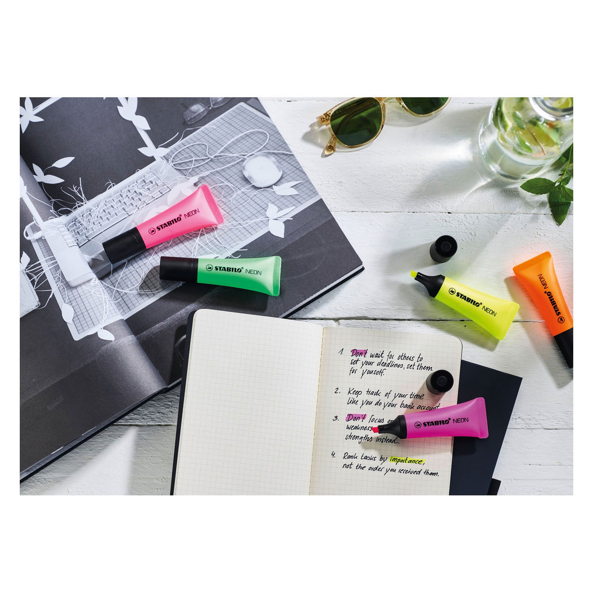 Stabilo neon - highlighter - 4 darabos szett